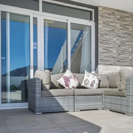 Carol Villa Playa Blanca (Lanzarote)